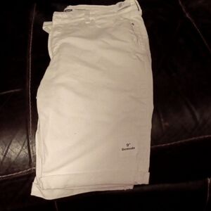 Old Navy Ladies Bermuda Shorts